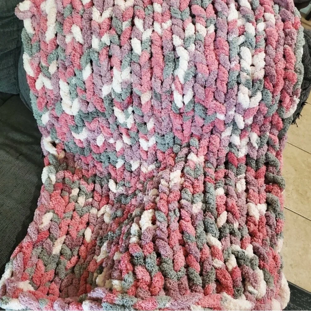 Chunky Cuddle Baby Blanket